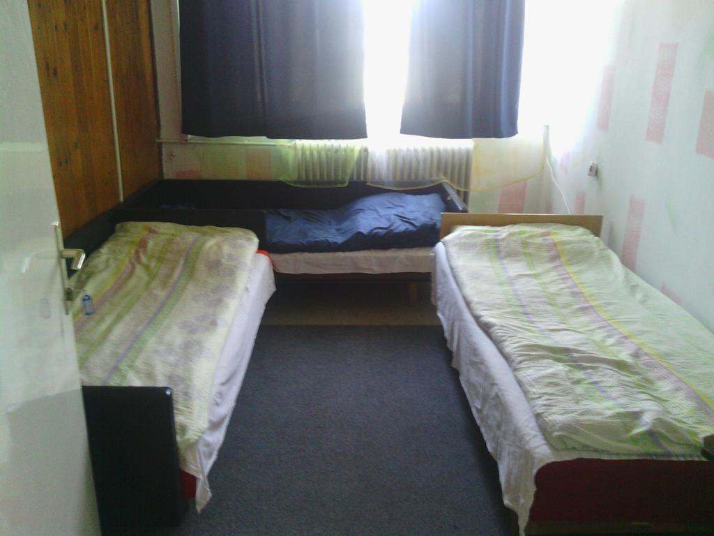 Centrum Panzio Kaposvár Стая снимка