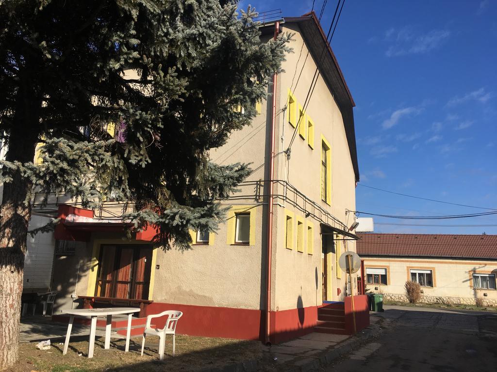Centrum Panzio Kaposvár Екстериор снимка